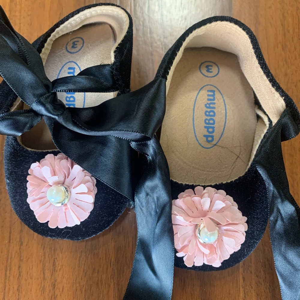 Sweet baby velvet shoes